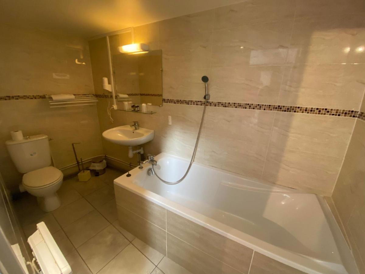 Logement De Groupe Au Centre D'Azay Le Rideau Екстериор снимка